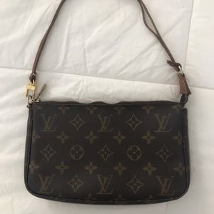 Louis Vuitton Pochette